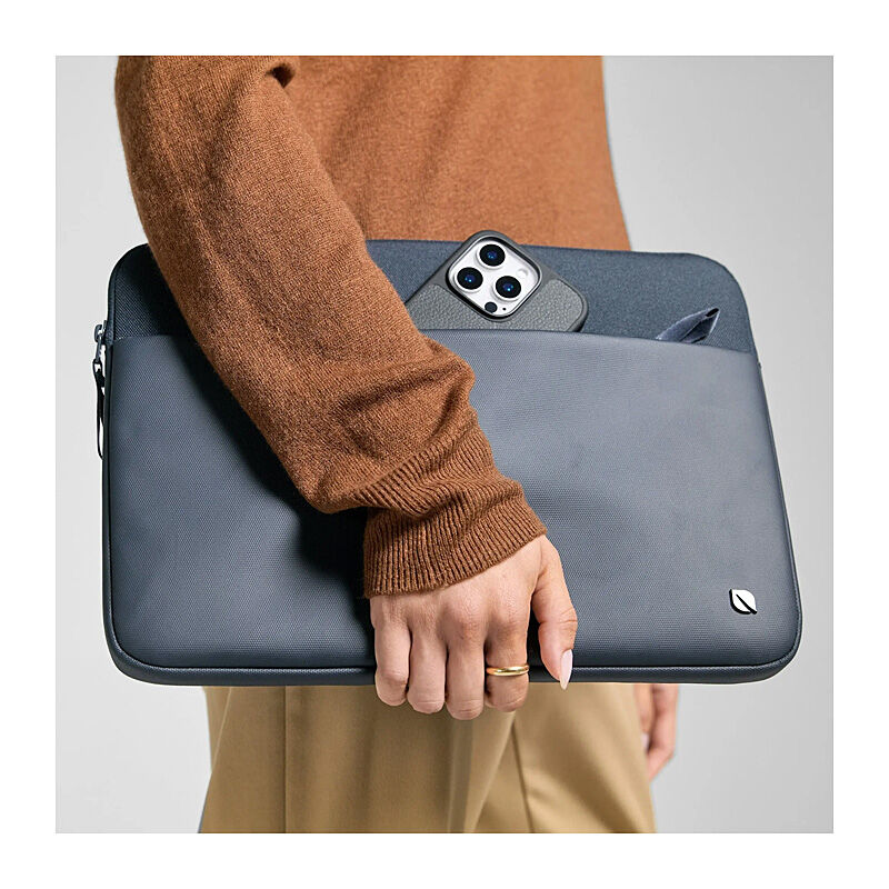 Incase ARC Sleeve 16'' Navy