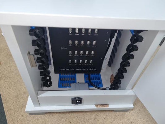 LapCabby Lyte 20 Single Door |  20-Devices USB devices up to 7&quot; - Slightly bent Base with no other other cosmetic issues.  New - full warranty